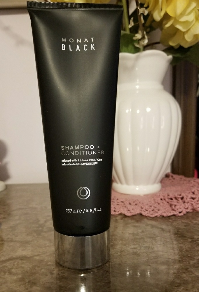 Monat Black Shampoo + Conditioner